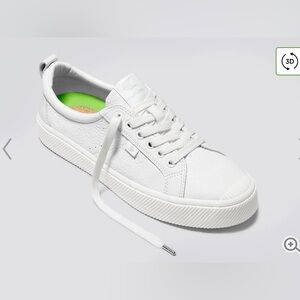 COPY - Cariuma Women's Low White Premium Leather Sneaker size 5